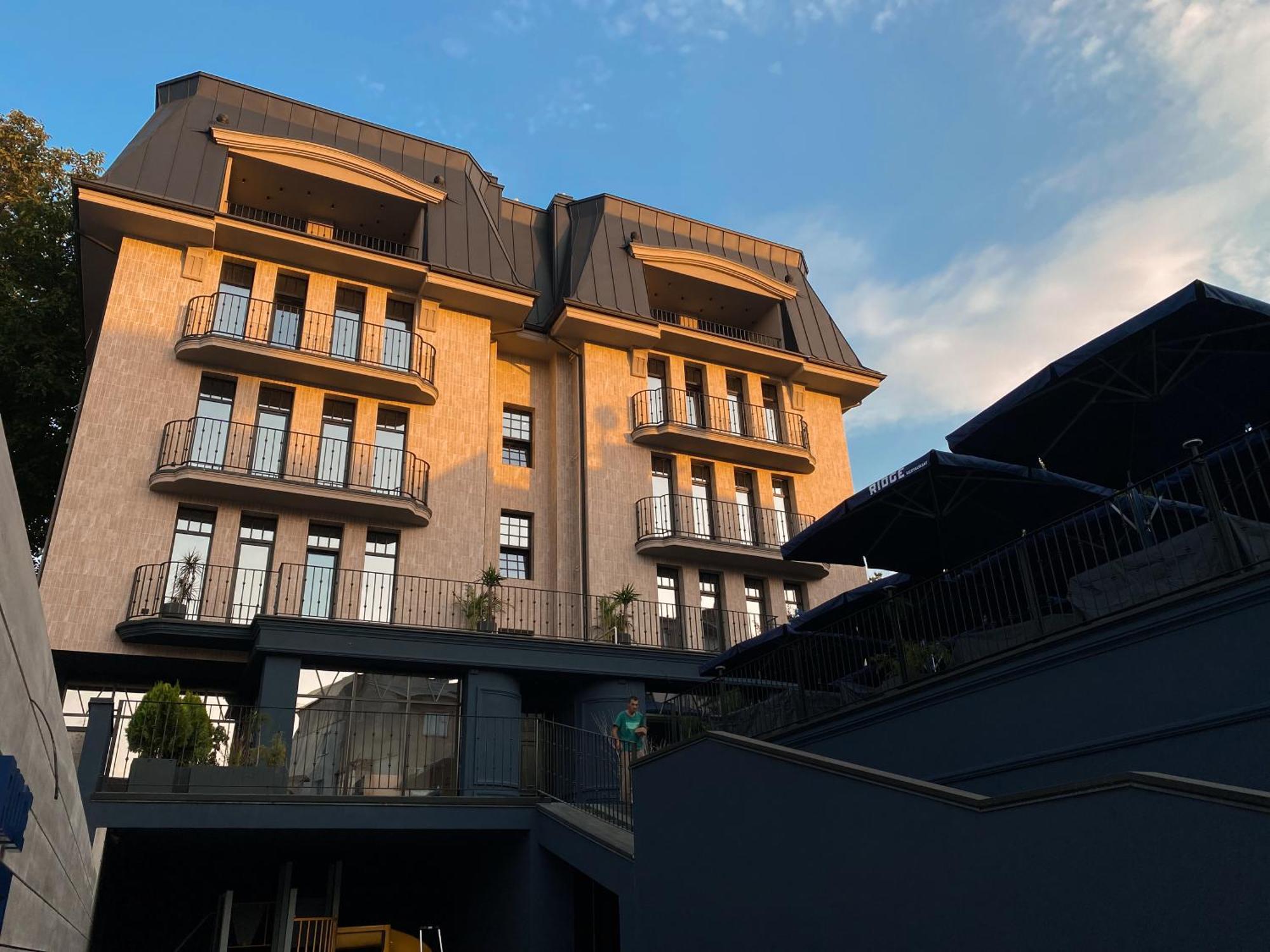 Ridge Apartments Chernivtsi Bagian luar foto
