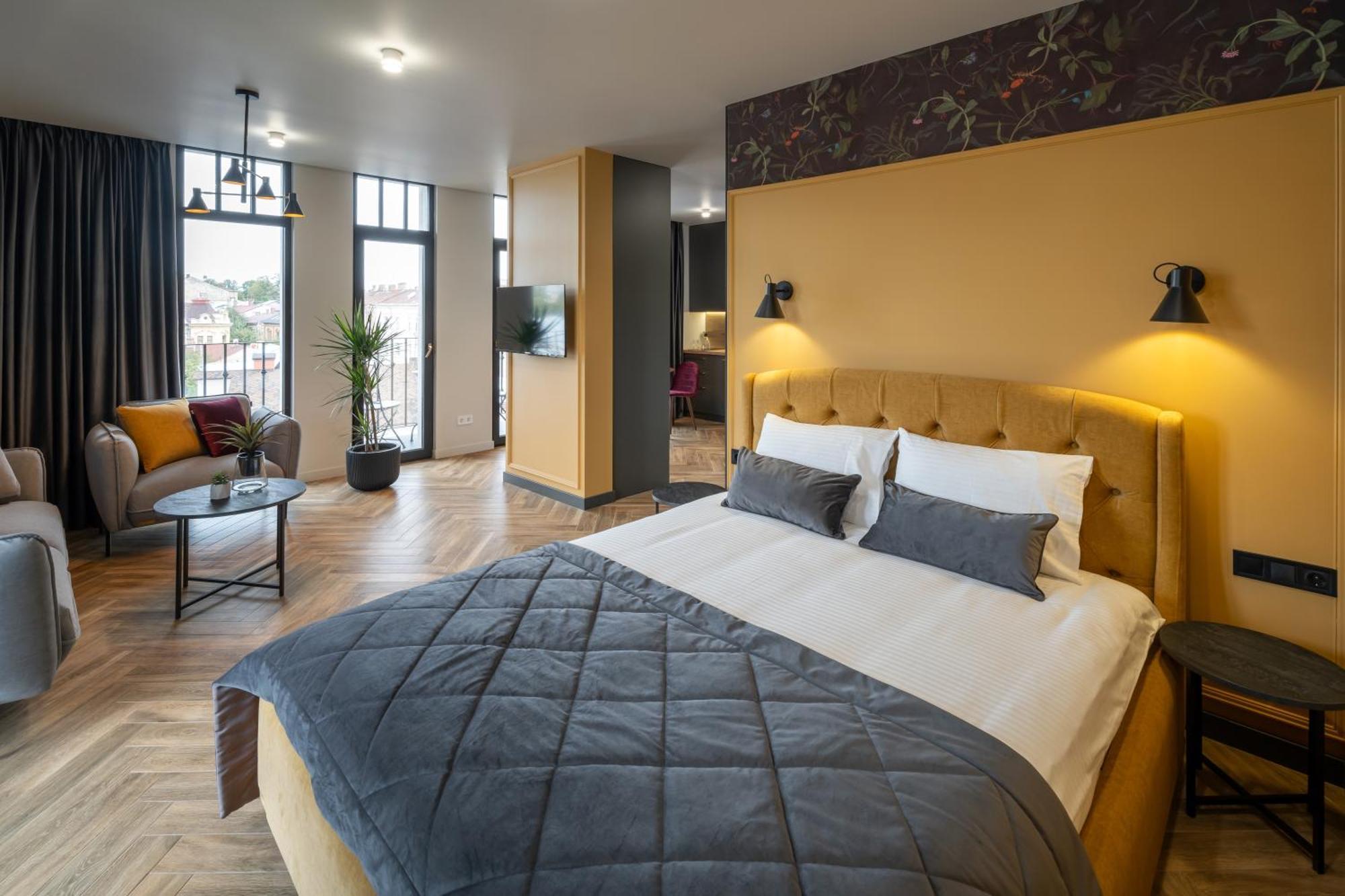 Ridge Apartments Chernivtsi Bagian luar foto