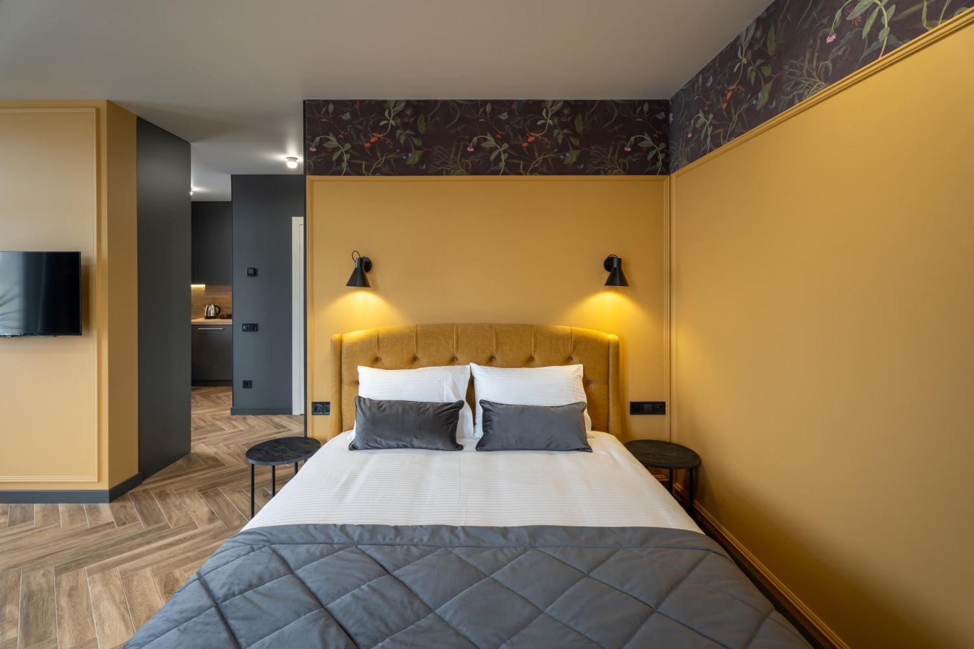 Ridge Apartments Chernivtsi Bagian luar foto
