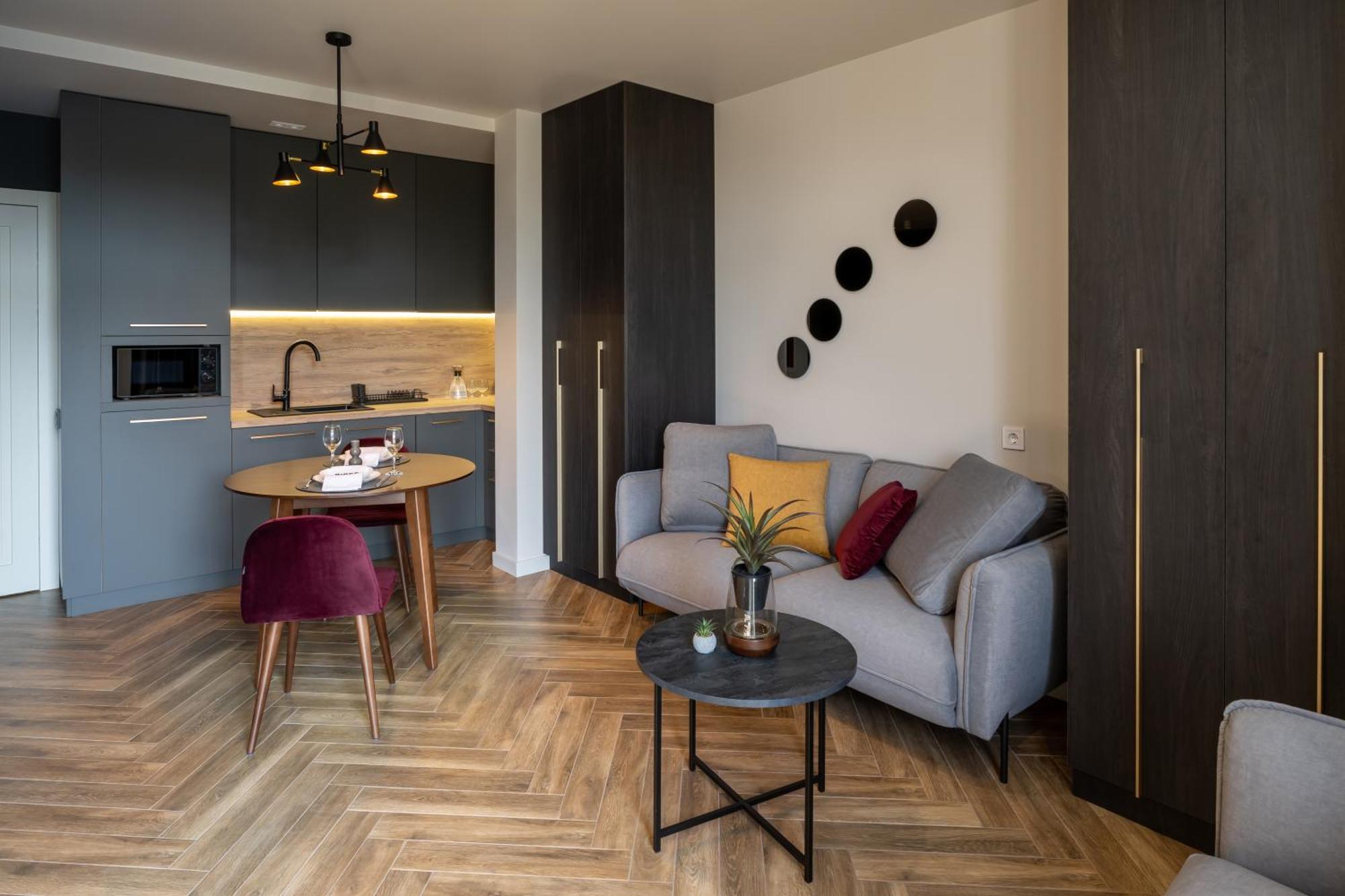Ridge Apartments Chernivtsi Bagian luar foto