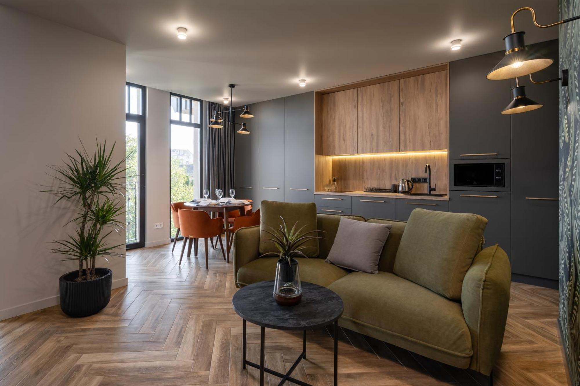 Ridge Apartments Chernivtsi Bagian luar foto